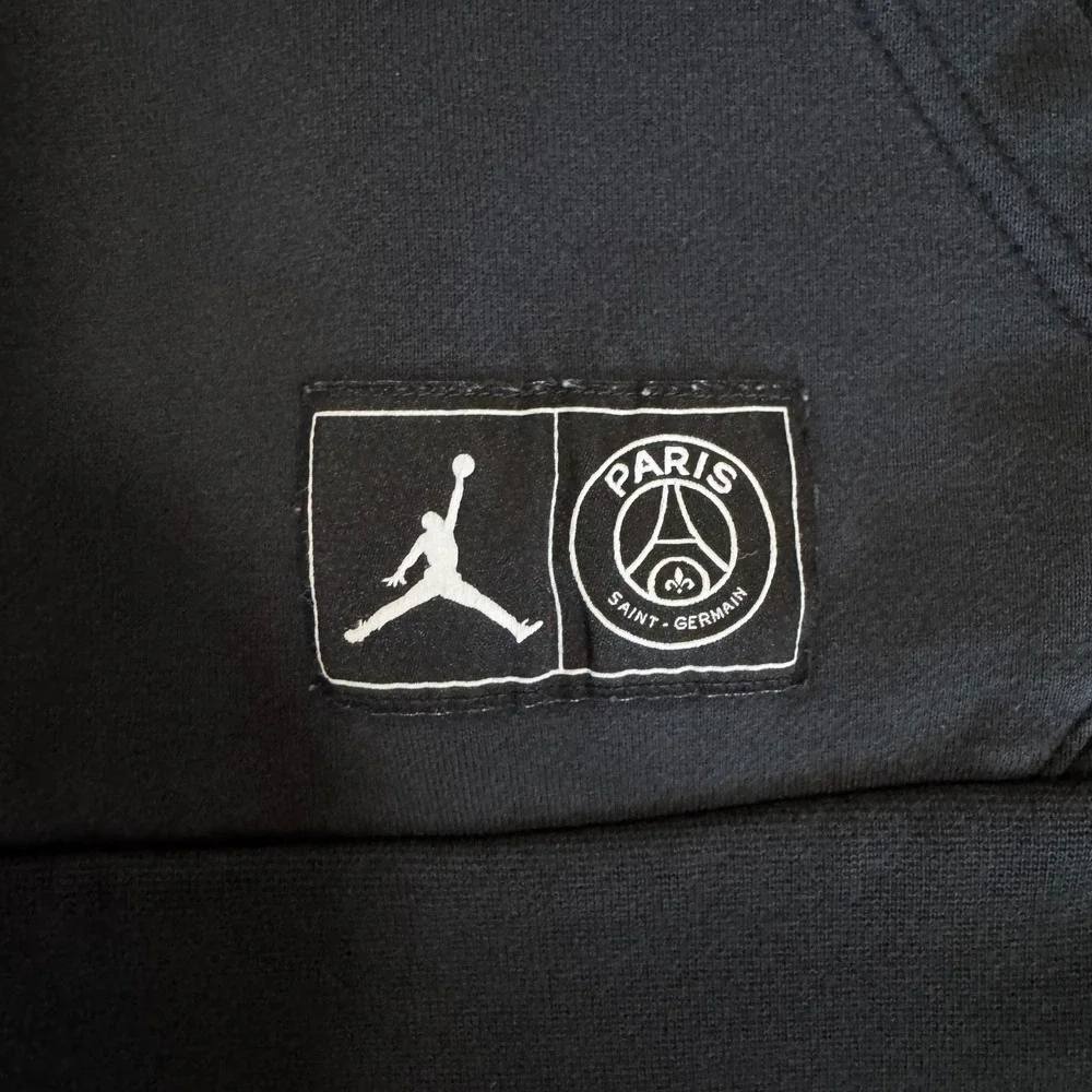Jordan PSG Hoodie Mens Large Black Paris Saint-Germain Pullover DJ3928-010